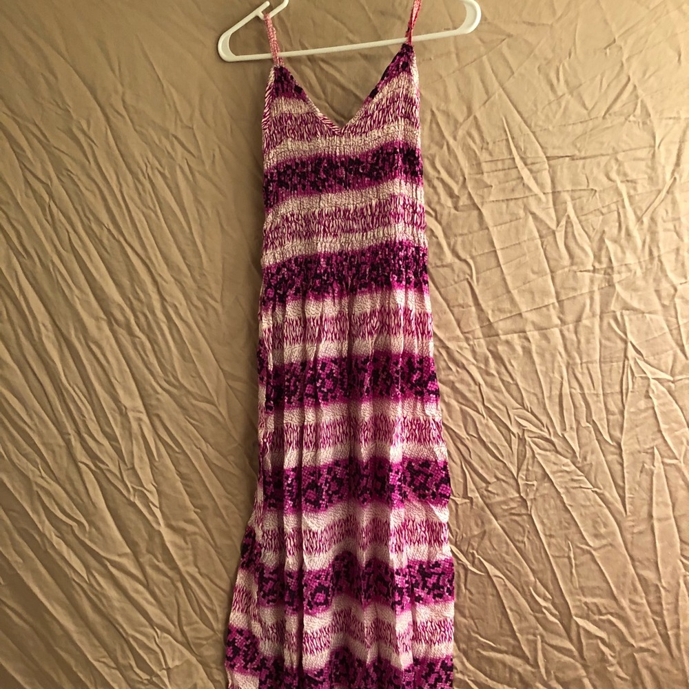 Cute pink v neck dress